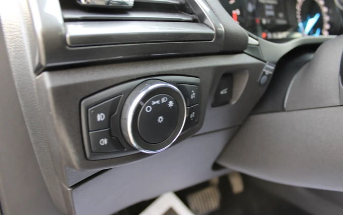Ford Mondeo cena 64850 przebieg: 175888, rok produkcji 2020 z Stargard małe 211